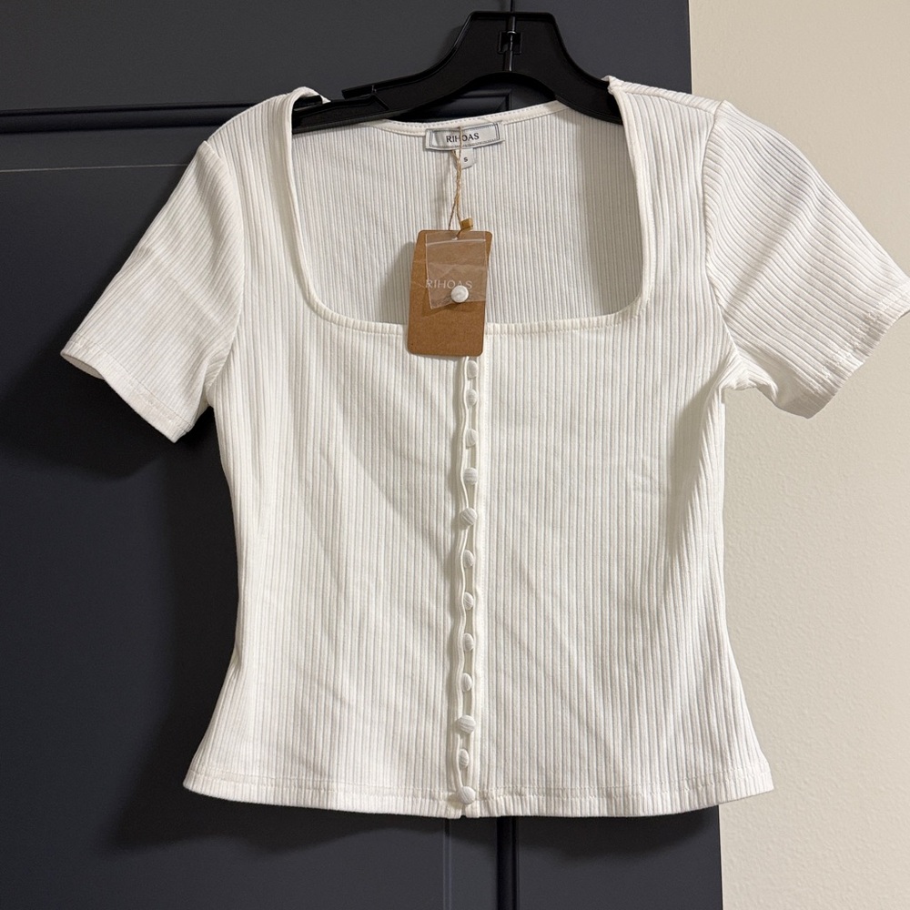 Rihoas Cream Ribbed Button-Front Blouse